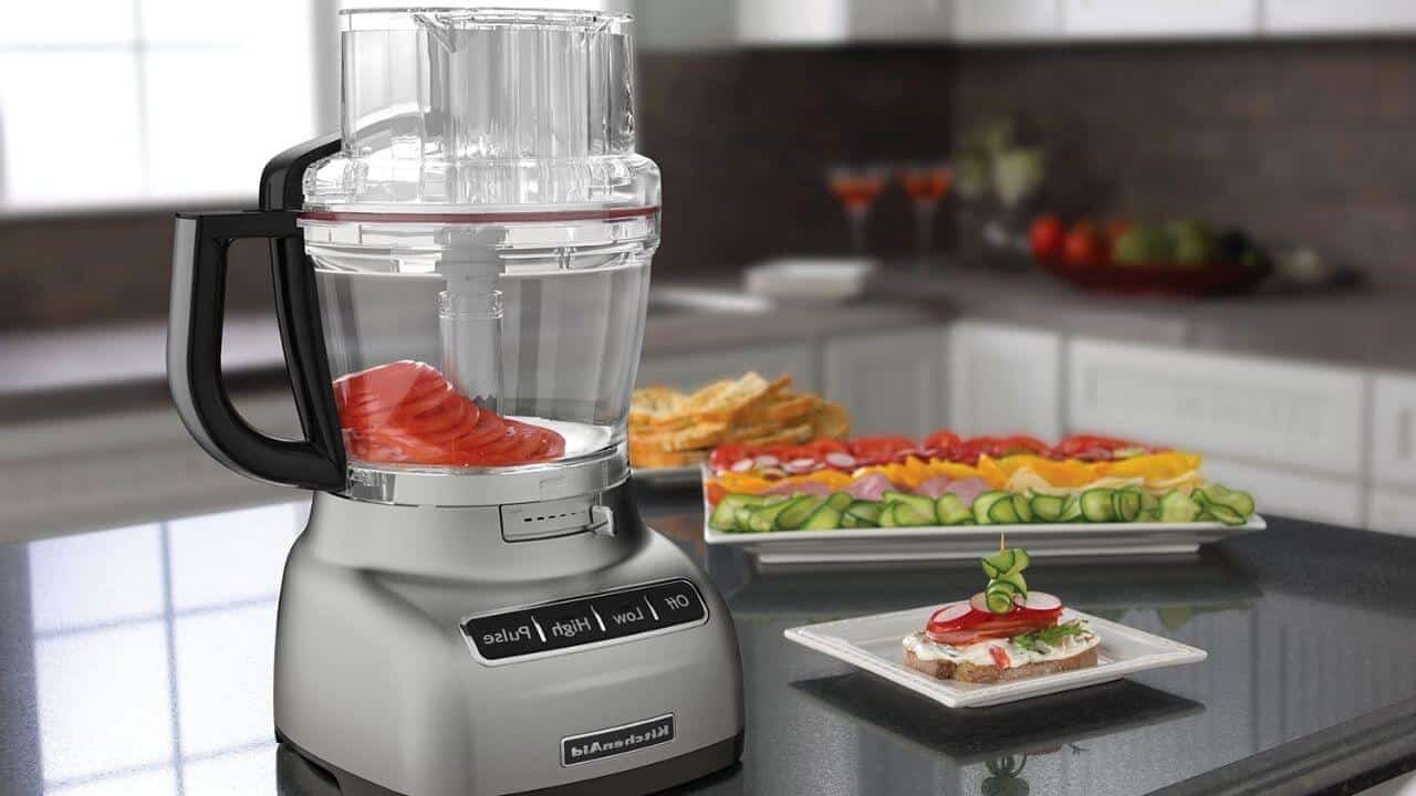 Advice on Using a Food Processor: A Beginner’s Guide to Use a Food Processor